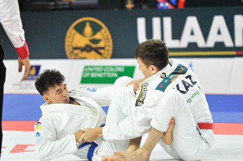 ЖЮҮ ЖИЦҮ: ДАШТ-ий тав дахь өдрийн гэрэл зургийн агшин