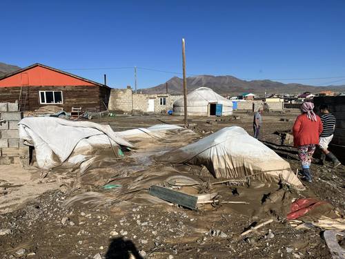 Баян-Өлгий аймгийн 210 өрхийн гэр, байшин үерийн усанд автжээ