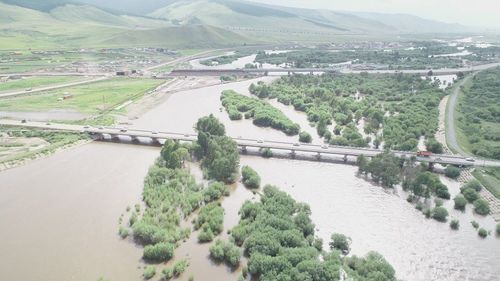 Үерт долоон хүн амиа алдаж, 600 айлын гэр, байшин усанд автан, 1500 мал хорогджээ