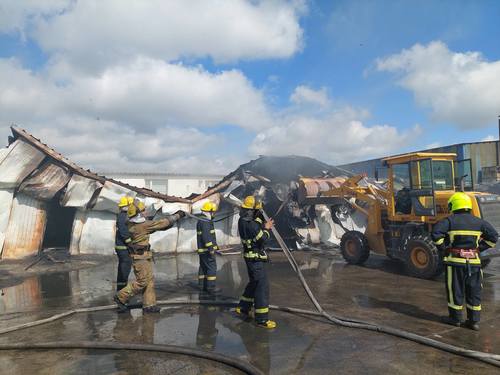 Эмээлтэд байшин шатжээ