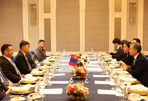 Сөүл хотоос Улаанбаатарчуудад ус соруулах 100 машин өгнө