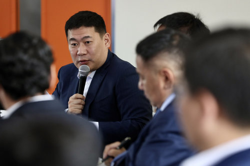 Л.Оюун-Эрдэнэ: Төлөвлөлтгүй орон сууц хүлээн авч байгаагийн цаана авлига бий