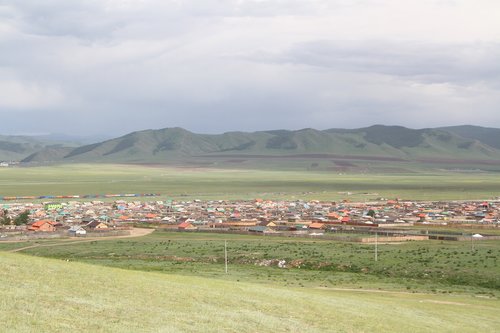 Батсүмбэрт 170 сая төгрөгөөр наадмын талбай барина