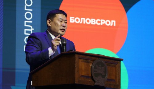 Л.Оюун-Эрдэнэ: МУБИС-ийн хөтөлбөрийг шинэчилж, элсэгчдийн босго оноог өндөрсгөх шаардлагатай