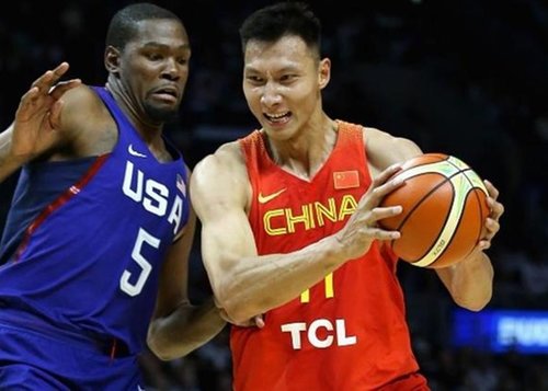 Хятадын алдарт сагсан бөмбөгчин зодог тайллаа