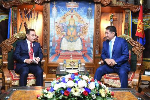 Ерөнхийлөгч У.Хүрэлсүх БНАЛАУ-ын Үндэсний Ассамблейн даргатай уулзлаа