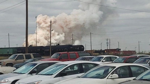 АНУ-д хлорын хүчил тээвэрлэж явсан вагон дэлбэрчээ