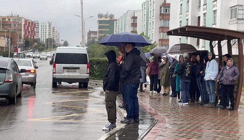 Эрдэнэт үйлдвэрийн ажилчид ажил хаяж, Ерөнхийлөгчид хандлаа