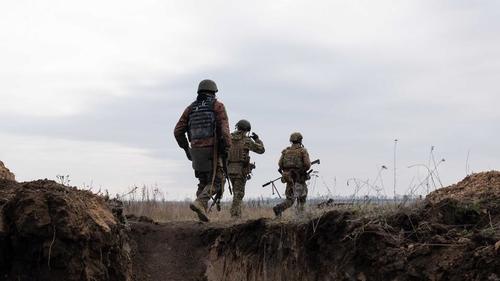 Украины цэргүүд Бахмутын бүсэд Оросын бэхлэлтийг сэтэлжээ