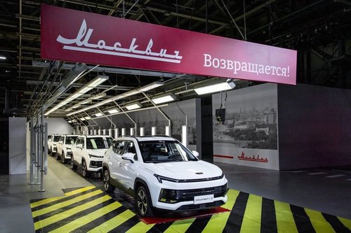 ОХУ-ын Төрийн думын гишүүд ирэх оноос зөвхөн Орост үйлдвэрлэгдсэн машин унана