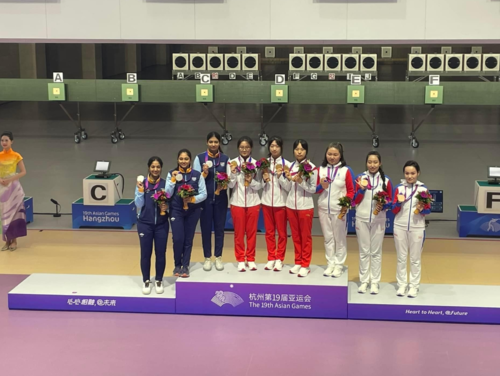 Ханжоу-2022: Буудлагын эмэгтэйчүүд Монголын багийн анхны медалийг авчирлаа
