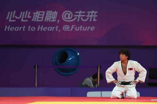 Ханжоу-2022: МУГТ Ц.Цогтбаатар хагас шигшээд Юлдошев Муроджонд ялагдлаа 