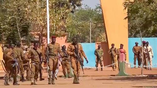 Буркина-Фасод төрийн эргэлт хийх оролдлогыг таслан зогсоожээ