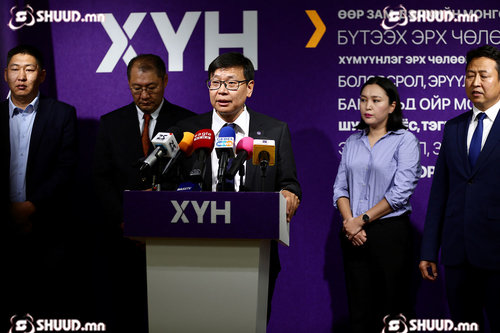 ХҮН: 1993 онд үйлдвэрлэж, дахин угсарсан автобус оруулж ирсэн Ж.Сүхбаатар сайд огцрох ёстой 