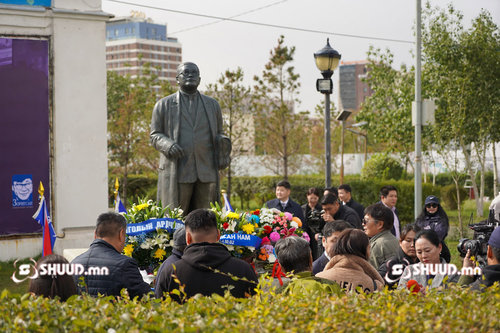 ФОТО: С.Зоригийг эргэн дурссан 25 дахь намар