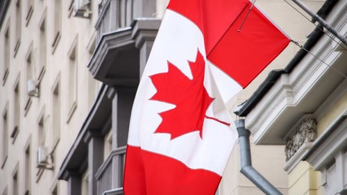 Канадын эрх баригчид 37 жилийн өмнө хийсэн үйлдлийнхээ төлөө уучлалт гуйв