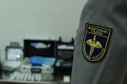 Гаалийн ерөнхий газар ХОЁР тэрбумаар хувцас авна