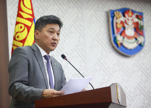 Жилийн дотор хадгаламжаа ТЭРБУМ төгрөгт хүргэсэн Ц.Тулгыг саатуулжээ