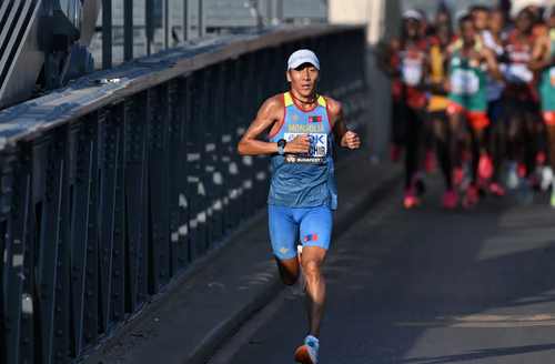 INSIDEHOOK: Өтөлдөггүй монгол марафончны амьдралын сургамж