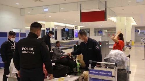 Хилээр их хэмжээний мансууруулах бодис нэвтрүүлэхийг завджээ