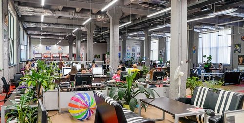 Испанид ажлын өдрүүдийг дөрөв болгон туршжээ