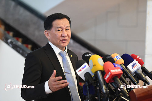 Ц.Даваасүрэн: Элдэв хууль санаачилж, тусгаар тогтнолыг ганхуулах гэж байна
