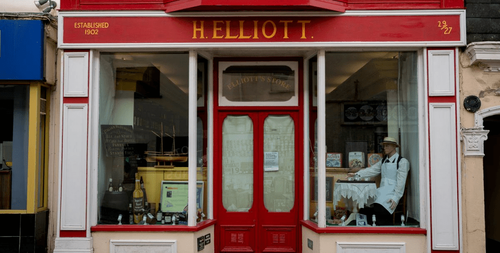 1970 оноос хойш нэг ч бараа зараагүй дэлгүүр