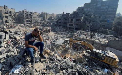 Израилын нисэх хүчин дүрвэгсдийн хуаранд цохилт өгчээ