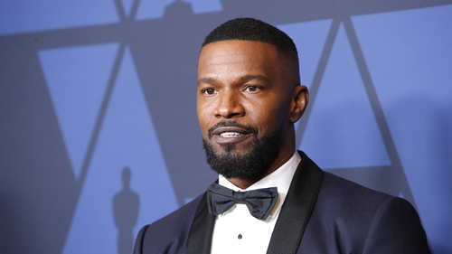 Жүжигчин Жейми Фоксыг бэлгийн хүчирхийлэлд буруутгажээ