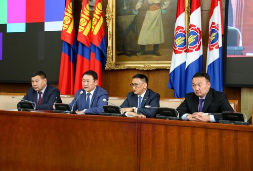 МАН-ын бүлэг мэдээлэл хийлээ