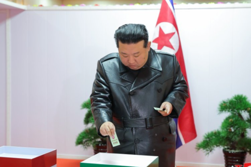 Хойд Солонгост Ардын хурлын 28 мянган гишүүнийг сонгожээ