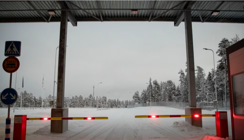 Финланд Оростой залгаа хилийн бүх боомтыг хаалаа