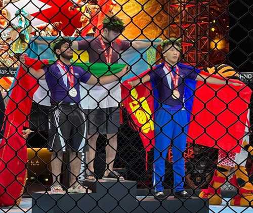 Сонирхогчдын холимог тулааны өсвөр үеийн ААШТ-д Монголчууд анх удаа оролцож медаль хүртжээ 