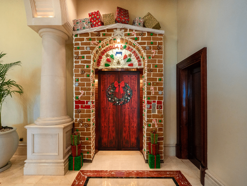 Дубайд идэж болдог цахилгаан шат бүтээжээ