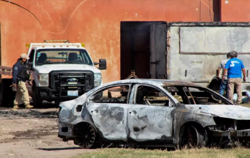 Мексикт зэвсэгт халдлагын улмаас 12 хүн амиа алджээ