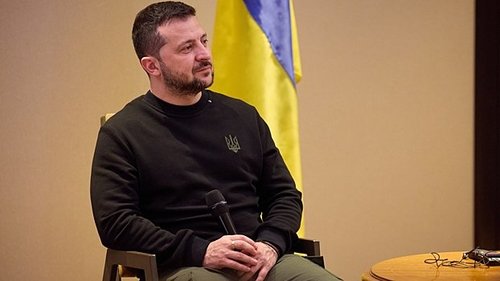 Улс төрчдийг цэрэгт дайчлах цахим хүсэлтийг Зеленскийд гаргажээ