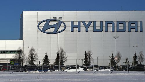 Петербург дахь Hyundai үйлдвэрийг 100 доллараар заржээ
