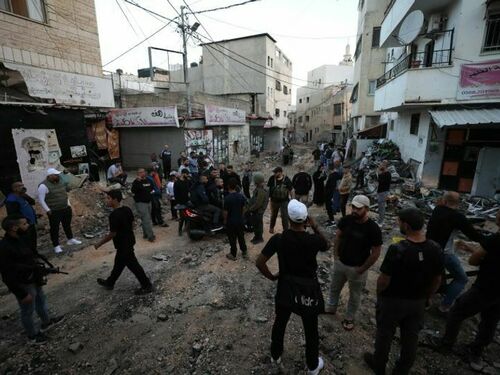 Газын зурваст дүрвэгчдийн хуаранд цохилт өгсний улмаас 66 хүн амиа алджээ