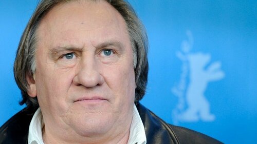 Хүчирхийлэлд буруутгагдсан Депардьег урлагийн зүтгэлтнүүд өмгөөлжээ