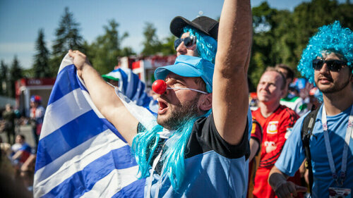 Аргентинчууд шинэ Ерөнхийлөгчөө эсэргүүцэн жагсаж байна