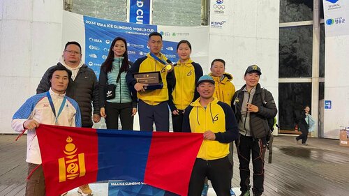 Мөсөнд авиралтын тамирчин Н.Хэрлэн Дэлхийн цомын тэмцээнд түрүүллээ