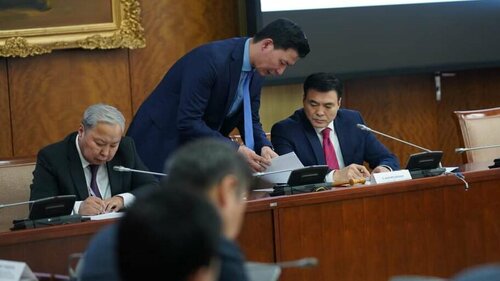 УОК: Орон нутгийн сургууль, цэцэрлэгийн улирлын амралтын хуваарьт зохицуулалт хийхийг даалгалаа