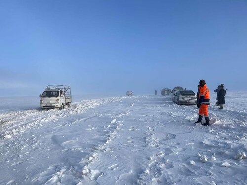 Ойрын өдрүүдэд ихэнх нутгаар цас орж, цасан шуурга шуурна