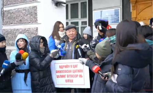 Автобусны жолооч нар НИТХ-ын дарга Ж.Батбаясгаланд гурван шаардлага тавилаа