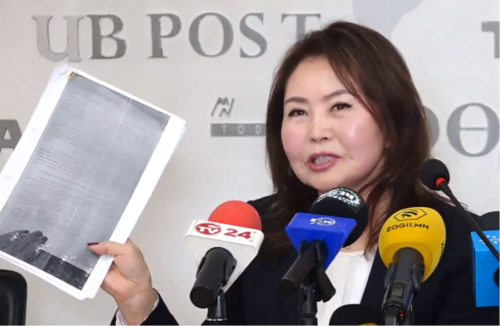 Б.Оюундэлгэр: АТГ-ын комиссарууд намайг 16 цаг эрүүдэн шүүж, захиалгаар хэрэг тохсон