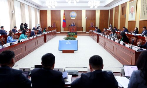 УИХ: Ерөнхий сайдын мэдээллийг сонсоно