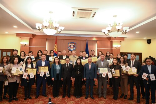 Реппер Thunder нийслэлийн ШИЛДЭГ ТАТВАР ТӨЛӨГЧ боллоо