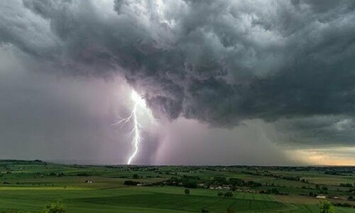 Ойрын өдрүүдэд ихэнх нутгаар дуу цахилгаантай аадар бороо орохыг анхааруулж байна