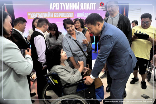 Хөгжлийн бэрхшээлтэй иргэдийн хөдөлмөр эрхлэлтийг дэмжих төв нээгдлээ