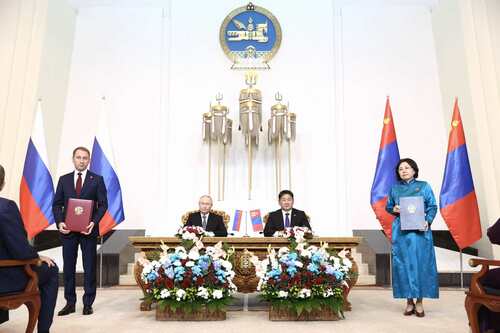 БОУАӨ-ийн сайд С.Одонтуяа, ОХУ-ын байгалийн нөөц, экологийн сайд .А.А.Козлов нар гарын үсэг зурлаа.